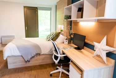 Bankside Student Living Student Halls, Walnut Tree Close, City Centre, Guildford, GU1 4JF - Image 1