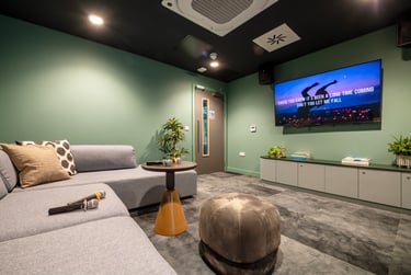 Premium Studio  at Huxley Studios, 44 Stanley Place, City Centre, Edinburgh, EH75TB - Image 5