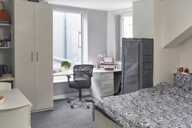 Canterbury Hall Student Halls, 2 Garstang Road, City Centre, Preston, PR1 1AL - Image 1