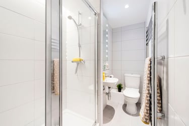 Standard Room - 2 Bed Flat at Therese House, 29- 30 Glasshouse Yard, Barbican, London, EC1A4JN - Image 8