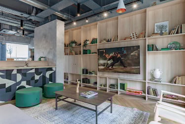 Silver Plus Studio at Ty Nant, 180 High Street, City Centre, Swansea, SA11NE - Image 11