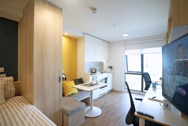 Luxury at Unilife High Street, 12-14 High Street, City Centre, Southampton, SO142DF - Image 8