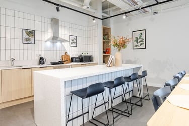 Studio Bronze With Balcony at Exchange Court, 2 West Way, Woodhouse, Leeds, LS14FW - Image 4