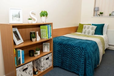 Grange Court & The Ridings Student Halls, 13 St Helens Road, City Centre, Ormskirk, L39 4QJ - Image 2