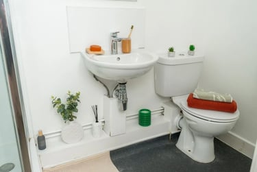 Grange Court & The Ridings Student Halls, 13 St Helens Road, City Centre, Ormskirk, L39 4QJ - Image 4