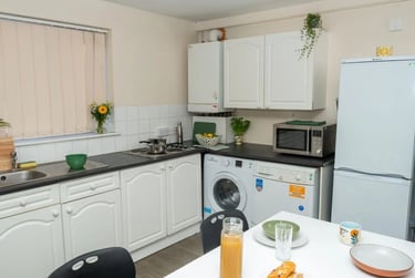 Grange Court & The Ridings Student Halls, 13 St Helens Road, City Centre, Ormskirk, L39 4QJ - Image 5