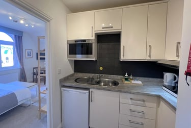 Melbury Rooms & Studios Student Halls, 4 Queens Crescent, City Centre, Exeter, EX4 6AY - Image 4