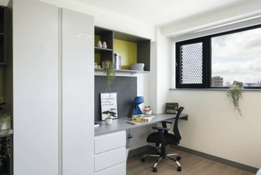 Gold Studio at Canvas Capital House, 1 Houndwell Place, City Centre, Southampton, SO141BS - Image 6