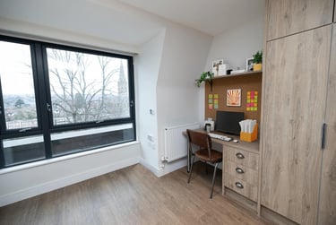 Silver Studio at Canvas Quintana Gate, 27 Mary Arches Street, City Centre, Exeter, EX43FP - Image 4