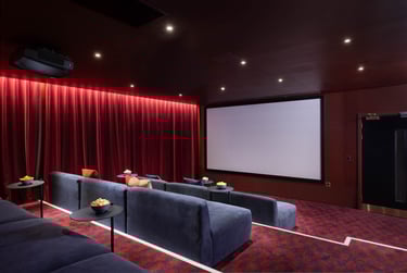 Roomy 4 at The Storehouse, Central Road, City Centre, Leeds, LS16BX - Image 5