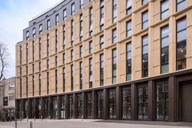 Roomy 4 at The Storehouse, Central Road, City Centre, Leeds, LS16BX - Image 9