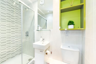 Studio silver at The Boulevard, 6-18 Hull Road, Central, York, YO103JG - Image 5