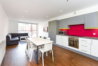 Studio silver at The Boulevard, 6-18 Hull Road, Central, York, YO103JG - Image 7