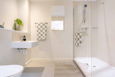 iQ The Pad Student Halls, 71 Egham Hill, City Centre, Egham, TW20 0ER - Image 3