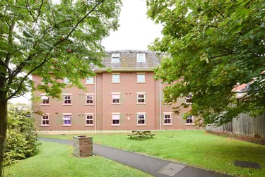 Snowdon Hall Student Halls, Vicarage Hill, Central, Wrexham, LL13 7HN - Image 1
