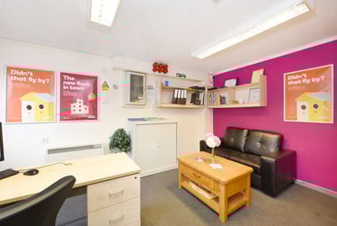 Snowdon Hall Student Halls, Vicarage Hill, Central, Wrexham, LL13 7HN - Image 10