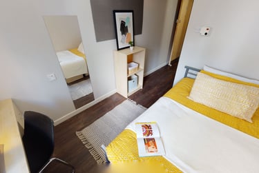 iQ Great Newton House Student Halls, 7 Lower Gill Street, City Centre, Liverpool, L3 5BB - Image 1