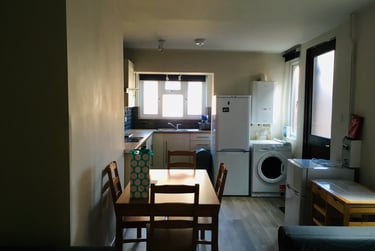 5 bed house, Barrack Road, Heavitree, Exeter, EX25ED - Image 2