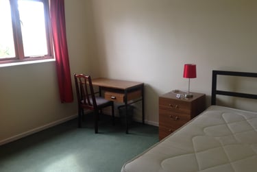 2 bed flat, Melrosegate, Layerthorpe, York, YO103TX - Image 3