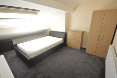 4 bed house, Welton Grove, Hyde Park, Leeds, LS61ES - Image 4