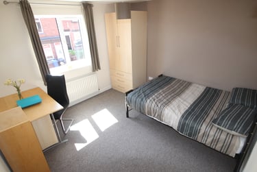 5 bed flat, Ainsley court,ainsley road, Crookes, Sheffield, S101EU - Image 4