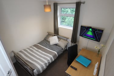 4 bed house, Gloucester street, Near university, Sheffield, S102FS - Image 6