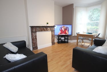 6 bed house, Thompson road, Ecclesall, Sheffield, S118RA - Image 2