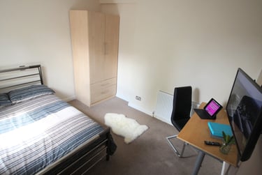 3 bed flat, Rustlings road, Hunters bar, Sheffield, S117AA - Image 5