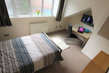 3 bed flat, Rustlings road, Hunters bar, Sheffield, S117AA - Image 3