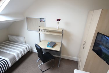 3 bed flat, Ecclesall Road, Ecclesall, Sheffield, S118PF - Image 4