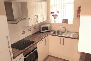 3 bed flat, Ecclesall Road, Ecclesall, Sheffield, S118PF - Image 2