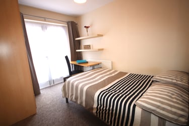 4 bed house, Broom walk, City centre, Sheffield, S37XE - Image 3