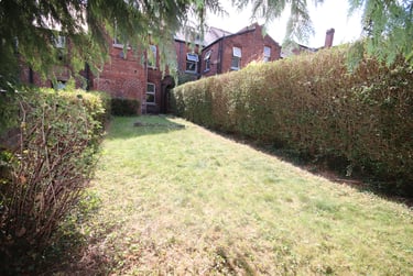 6 bed house, Wadborough road, Ecclesall, Sheffield, S118RD - Image 1
