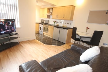 1 bed flat, Cemetery avenue, Ecclesall, Sheffield, S118NT - Image 3