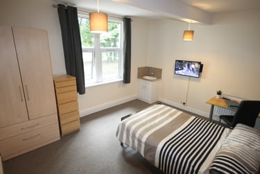 3 bed flat, Ecclesall road, Ecclesall, Sheffield, S118NX - Image 3