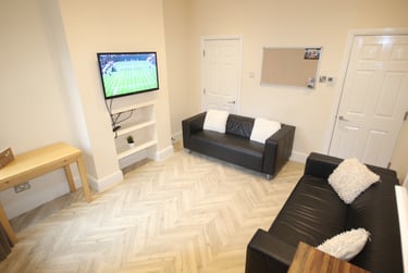 5 bed house, Denham road, Ecclesall, Sheffield, S118NE - Image 2