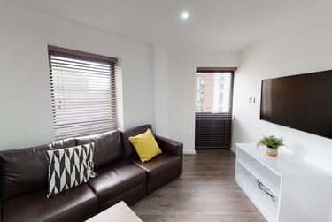 7 bed flat, Grinfield St, Low Hill, Liverpool, L73EQ - Image 1