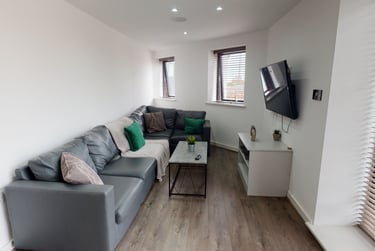 6 bed flat, Grinfield St, Low Hill, Liverpool, L73EQ - Image 1