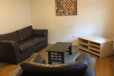 4 bed house, St. Pauls Lane, Francis Close Hall, Cheltenham, GL504AT - Image 1