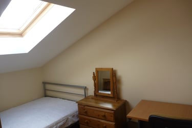 4 bed house, St. Pauls Lane, Francis Close Hall, Cheltenham, GL504AT - Image 9