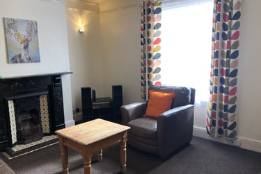 4 bed house, St. Pauls Street North, Francis Close Hall, Cheltenham, GL504AQ - Image 2