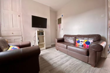 3 bed house, Louise Road, Barrack Road, Northampton, NN13RP - Image 5