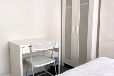 3 bed house, Louise Road, Barrack Road, Northampton, NN13RP - Image 13