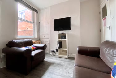 3 bed house, Louise Road, Barrack Road, Northampton, NN13RP - Image 6