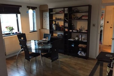 3 bed flat, Peel Mews, City centre, Norwich, NR33PL - Image 1