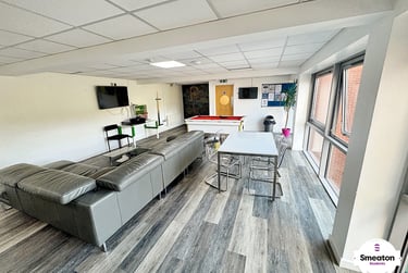 1 bed studio, Central Park Avenue, North Hill, Plymouth, PL46NE - Image 4