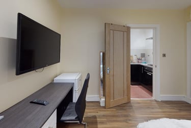 1 bed studio, University Road, Highfields, Leicester, LE17RA - Image 2