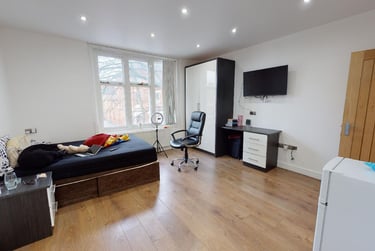 1 bed studio, St Peters Road, Highfields, Leicester, LE21AQ - Image 2
