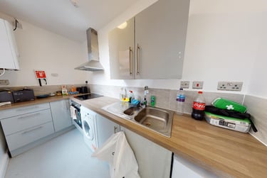 1 bed studio, Victoria Park Road, Clarendon Park, Leicester, LE21XF - Image 4