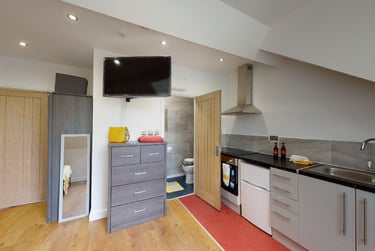 1 bed studio, Victoria Park Road, Clarendon Park, Leicester, LE21XF - Image 4